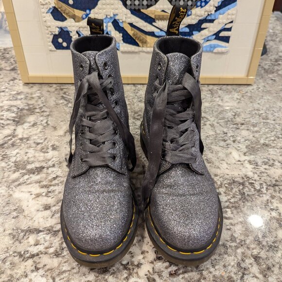 Dr. Martens Sparkly Metallic Ribbon Lace Boots Womens SZ 7 - Picture 1 of 6